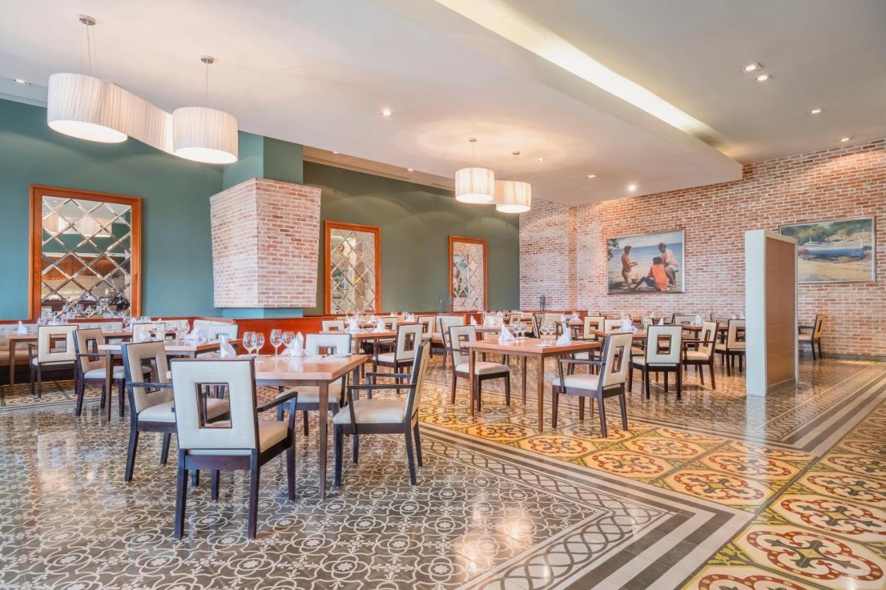 Joia Rose Hall By Iberostar (Adults Only) มอนเทโกเบย์ ภายนอก รูปภาพ