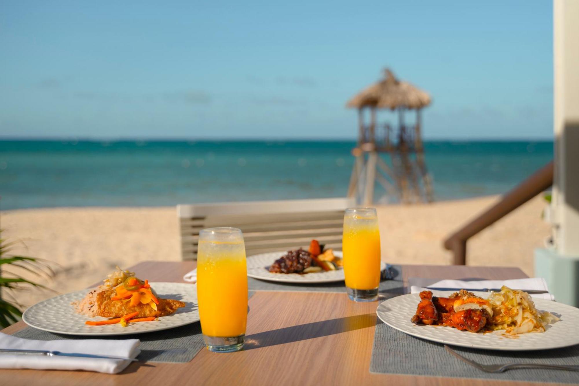 Joia Rose Hall By Iberostar (Adults Only) มอนเทโกเบย์ ภายนอก รูปภาพ